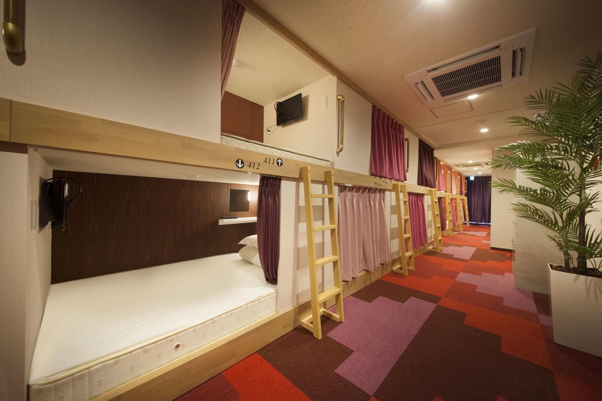 Centurion Ladies Hostel Ueno Park Tokyo prefektur Exteriör bild